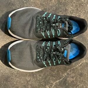 WOMENS Nike Run Swift ATHELETIC SHOES SIZE 8.5 good shape